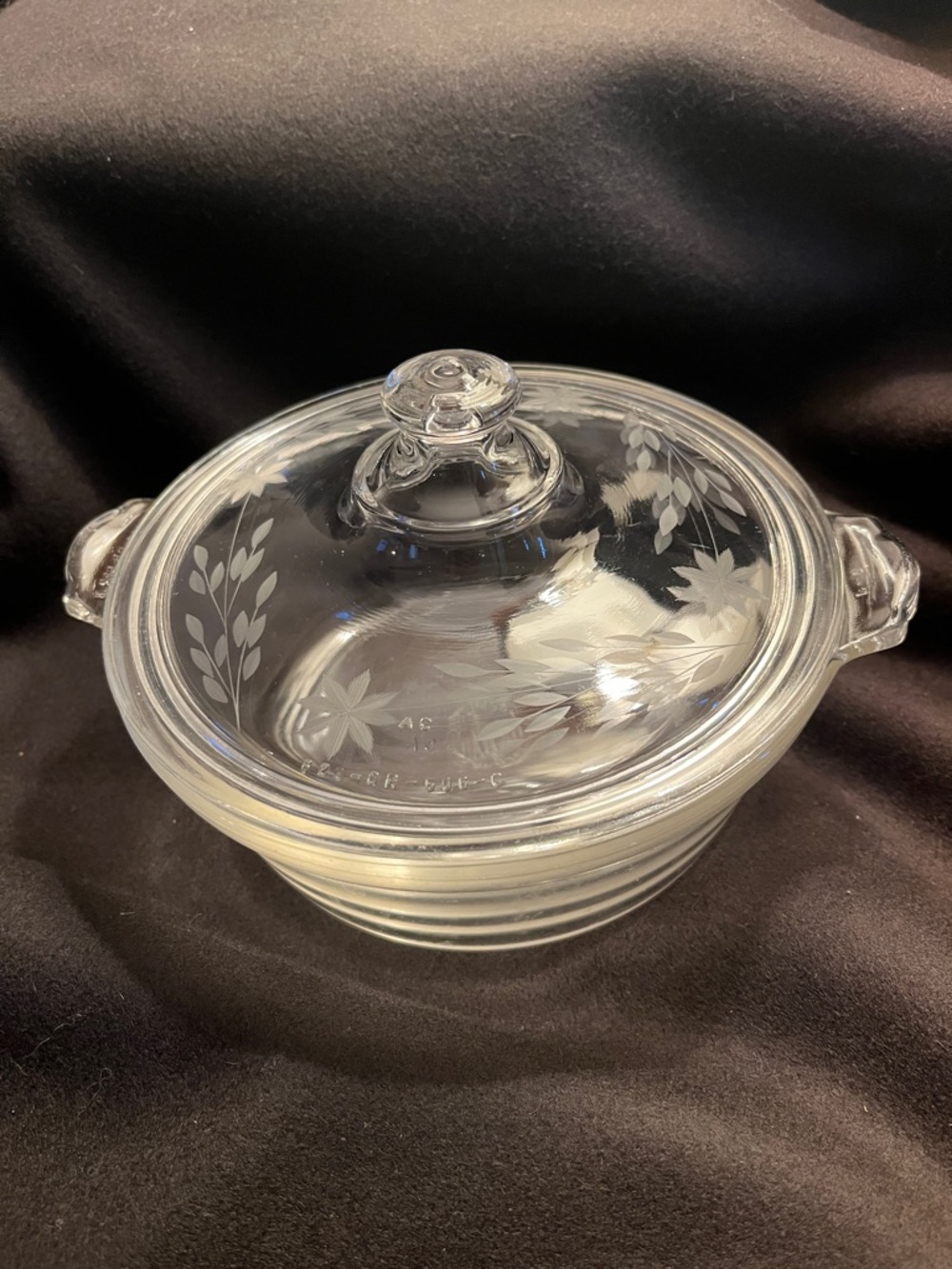 VTG PYREX  1 QT Clear Baking  Dish C22 OR 622B 022 Etched floral lid 622 OR 505C